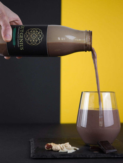 Nature’s Protein Shake Kakao Nougat im Glas – cremiger, pflanzlicher Proteinshake mit Haselnüssen und Chia-Samen, reich an Omega-3, Ballaststoffen und natürlichen Nährstoffen für aktive Tage.